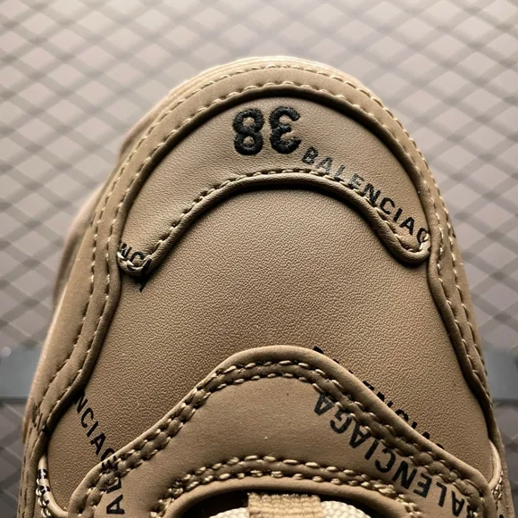 💗💗Balenciaga Sneakers men’s - Picture 7 of 9